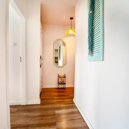 Marina, Viii Pietro Sopot