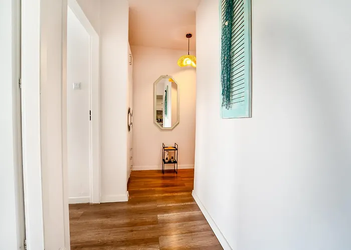 Marina, Viii Pietro Sopot